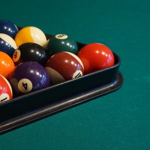 billiards-ge243b0924_1280.jpg